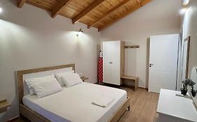 Amazing Familiar Apartments And Rooms